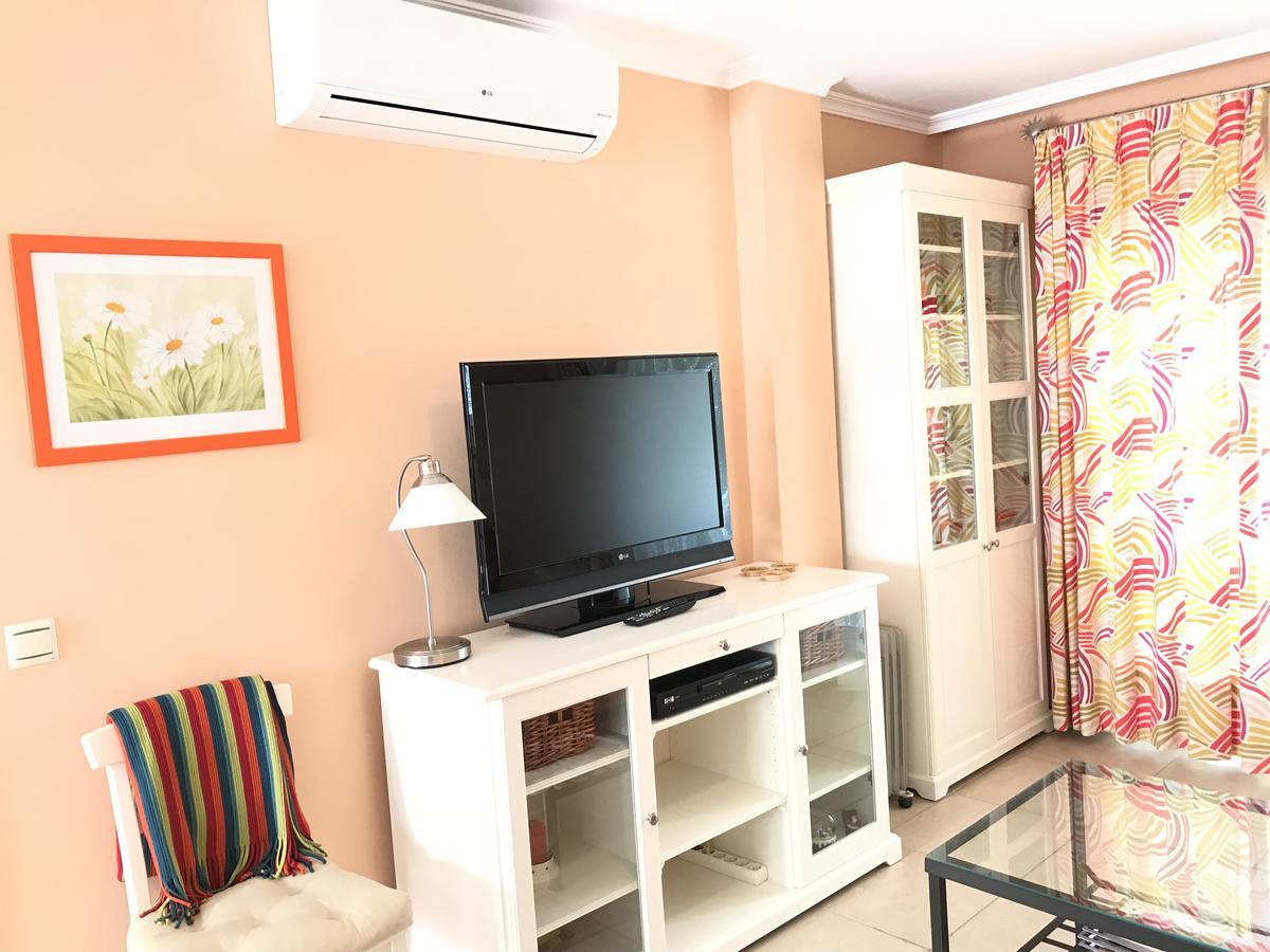 Apartamento Holidays On The Beach Torremolinos Exterior photo