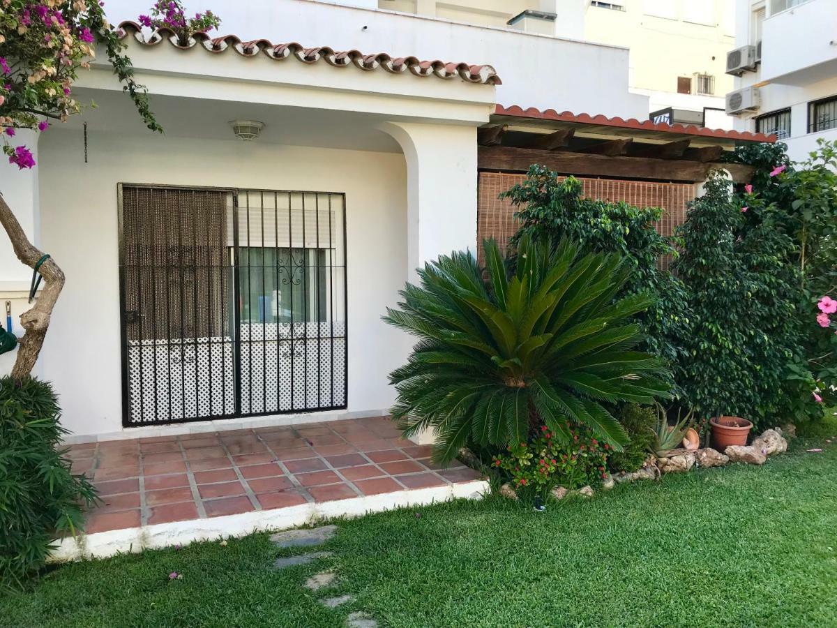 Apartamento Holidays On The Beach Torremolinos Exterior photo